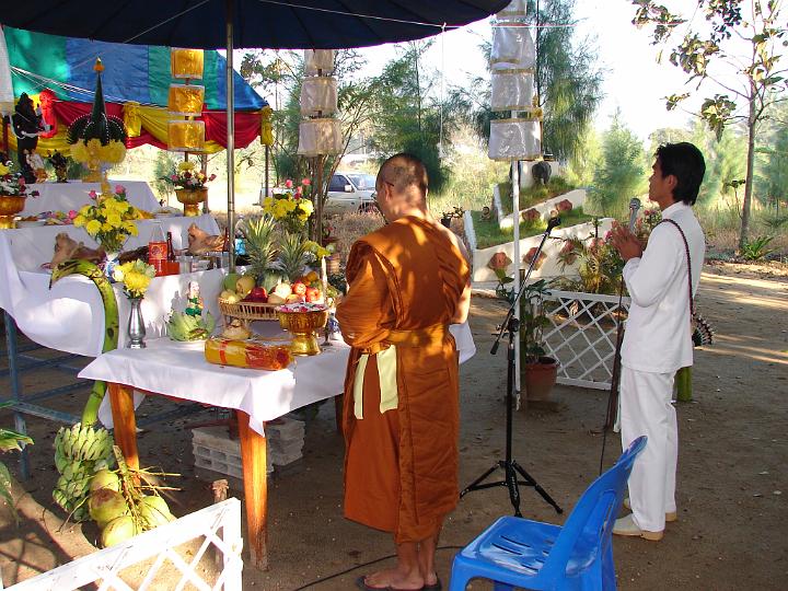 The altar is dressed with the traditional offerings for Wai Kroo to the Buddha, the Devas, and the 108 Lers